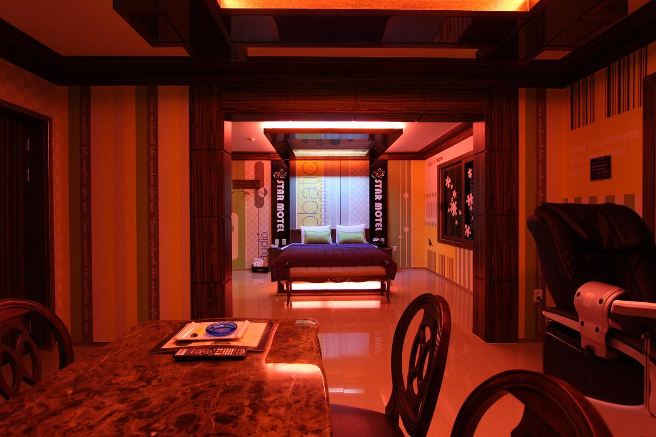 Star Motel Pohang Esterno foto