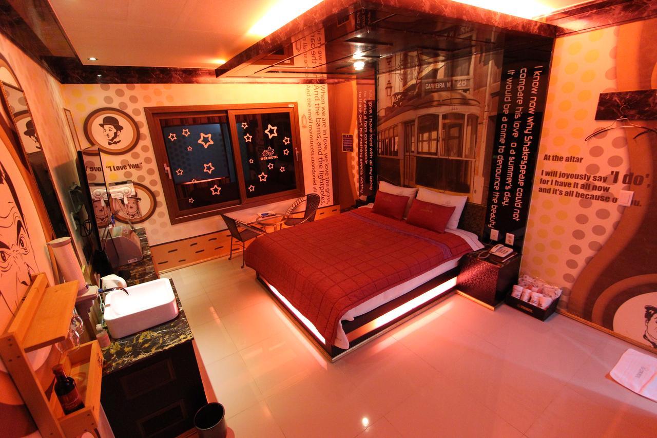 Star Motel Pohang Esterno foto